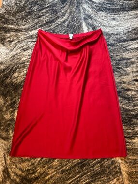 J Crew Satin Red Skirt, Size Large, Elastic Back Waistband, Feminine, Flirty